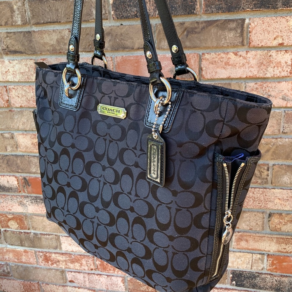 Women’s COACH Jacquard Signature Canvas Bag